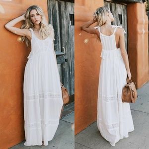 SUGARLIPS Vici White Boho Eyelet Lace Maxi Summer Dress Ruffle Tie Accent Size S